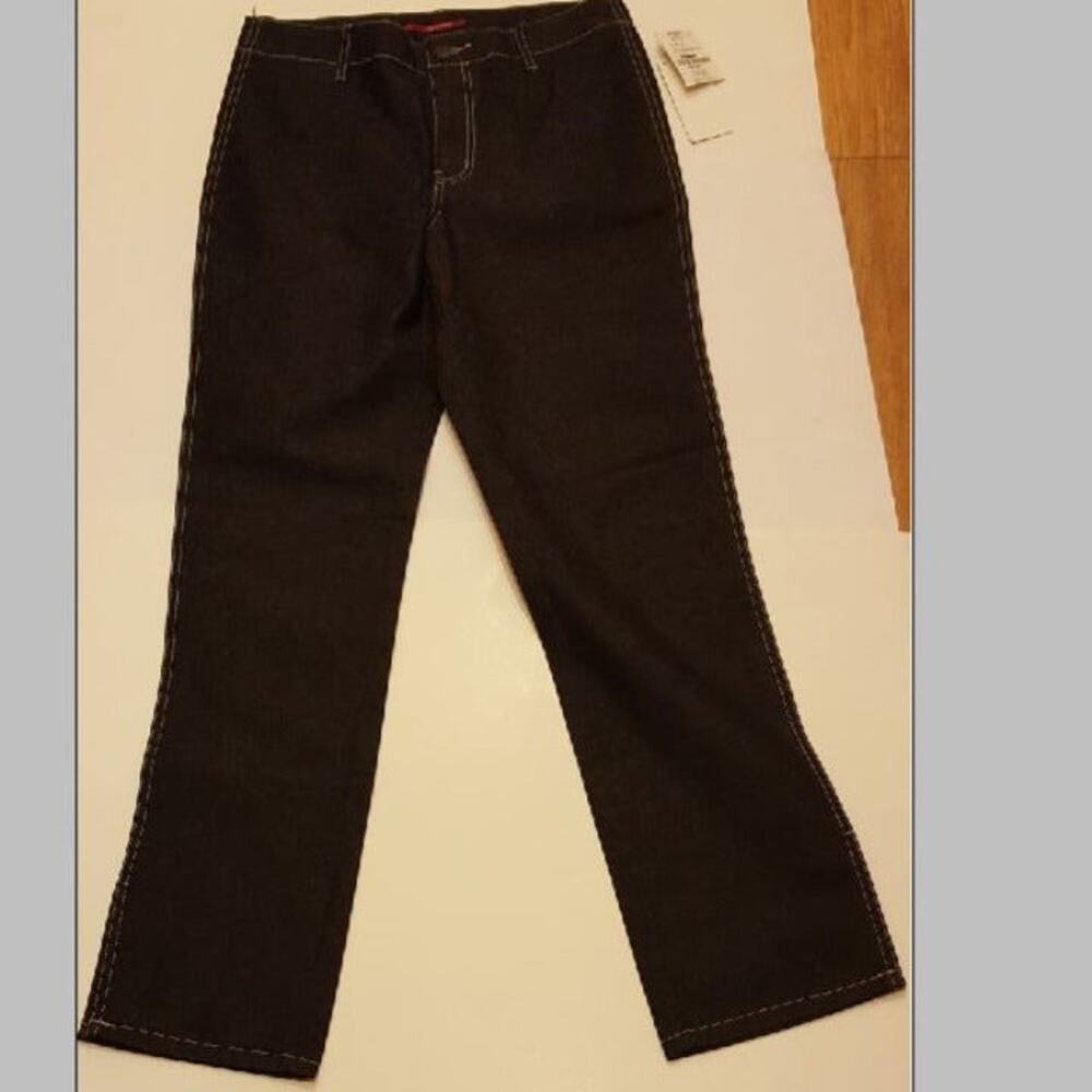 BCBG Maxazria Jeans Sz 26 Size 7-8 Regular New with tags New with tags.
